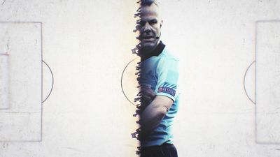 Season 2021, Episode 00 UEFA Documentary Series: 'Man in the Middle' - EP. 3