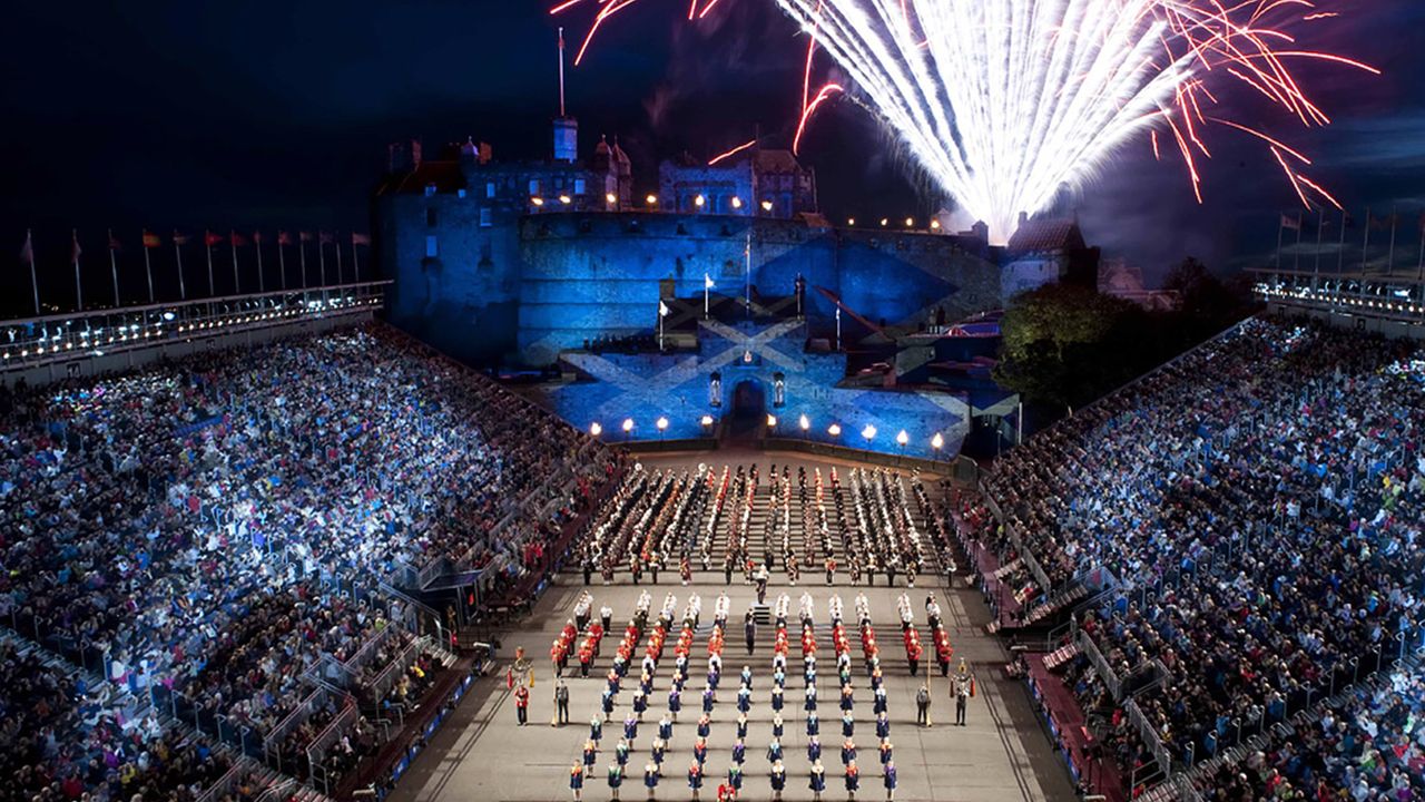 Stunning 2014 Royal Edinburgh Military Tattoo in Scotland | Glenn's Trumpet  Notes