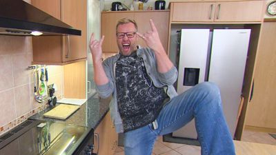 Season 45, Episode 35 Come Dine with Me