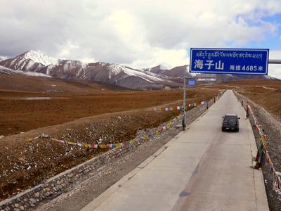 Season 01, Episode 06 The Sichuan-Tibet Highway