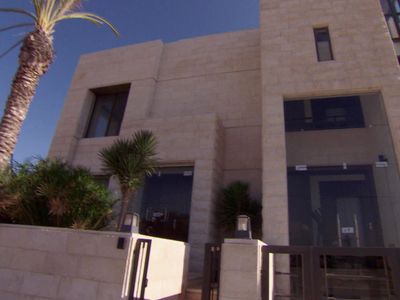 Season 23, Episode 13 Inspirational Homes of Amman