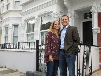 Season 173, Episode 12 Cramped Reality in London