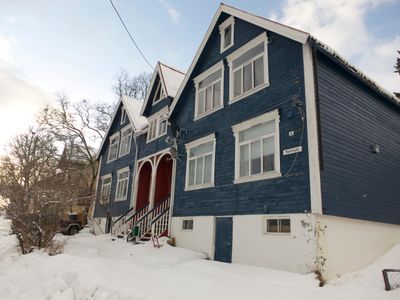 Season 38, Episode 13 Arctic Bachelor Pad