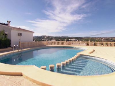 Season 67, Episode 1301 Captivated with Costa Blanca