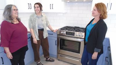 Season 202, Episode 13 House Hunters: Trading Up to a House in LA