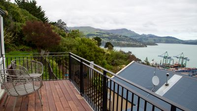 Season 193, Episode 11 Soccer or Sea Views in Christchurch, New Zealand