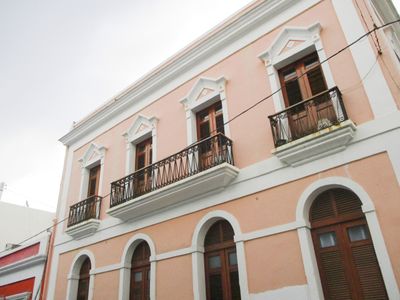 Season 142, Episode 17 Spicing It Up in San Juan