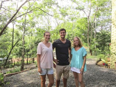 Season 90, Episode 1302 Paying It Forward