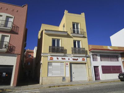 Season 134, Episode 15 You're Speaking My Language in Rota, Spain