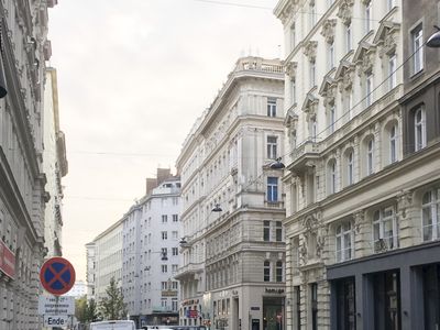Season 154, Episode 12 Love, Long Distance in Vienna