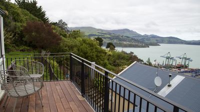 Season 194, Episode 14 Soccer and Sea in New Zealand