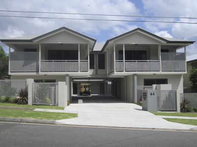 Season 39, Episode 11 Dropping Anchor in Brisbane