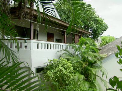 Season 60, Episode 12 An Endless Summer on Koh Samui