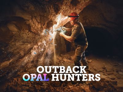 Season 13, Episode 07 Unidentified Fluorescing Opal