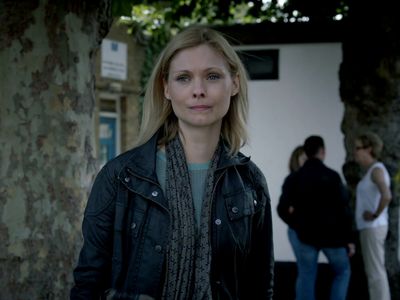 Season 01, Episode 01 Episode #1.1