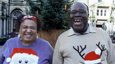 Season 2019, Episode 01 The Undateables at Christmas 2019